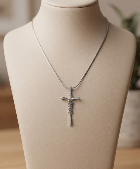 سلسلة صليب JESUS ستانليس تيل فضي رفيع