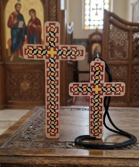 مجموعة صليب يد و صدر للكاهن 4 لون بصليب اصفر - حجم متوسط